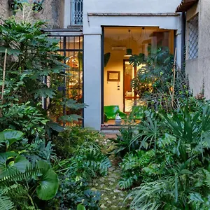 Giardino Segreto - History And Design Apartment Bologna